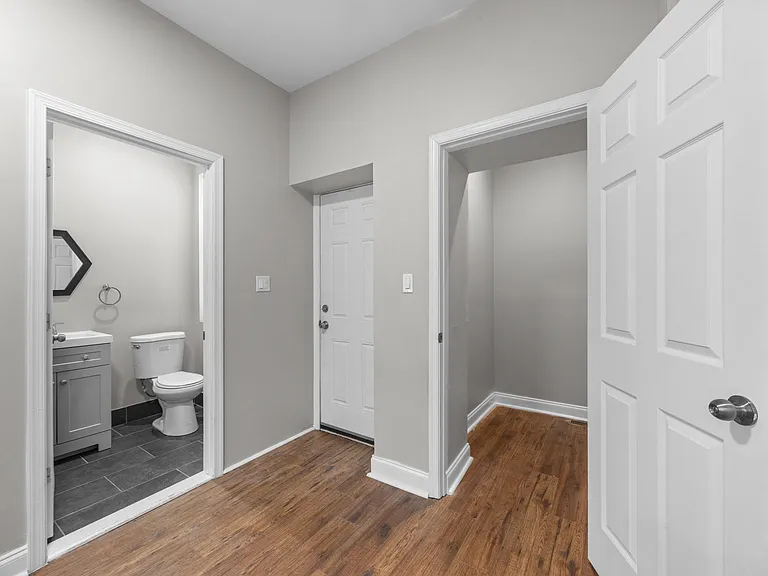 514 Oakland Ave — Photo 11