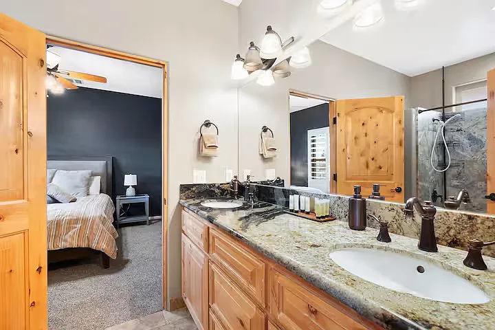 59494 Campanula St — Photo 10