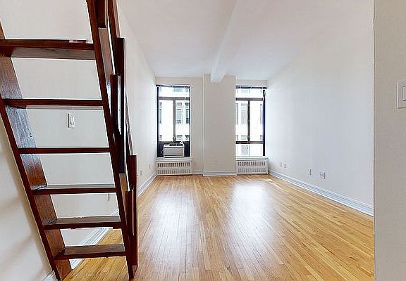 2nd image of 1 Astor Pl APT 11E