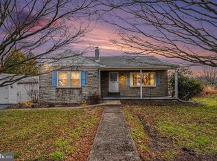 5113 Earl Dr, Harrisburg, PA 17112