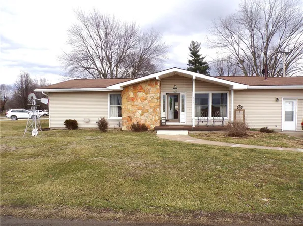 508 N Galloway Rd, Vandalia, MO 63382