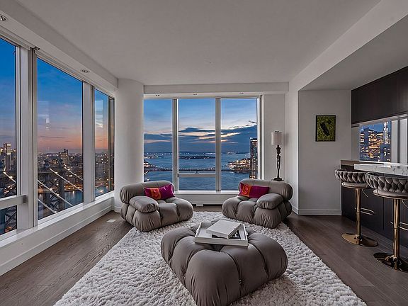 2nd image of 1 Manhattan Sq #36C