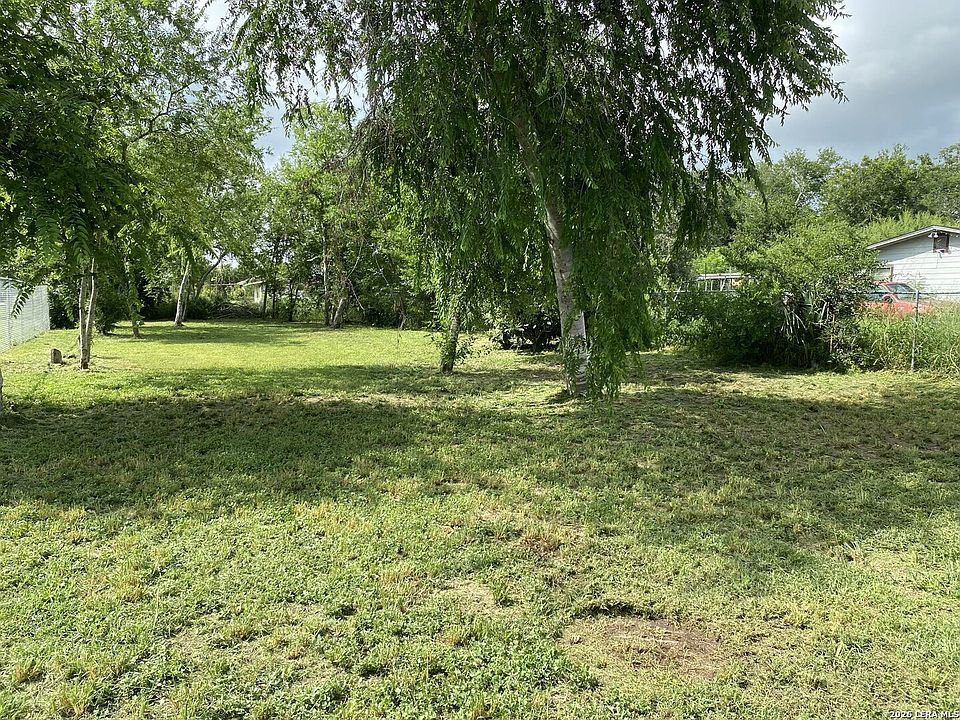 1st image of 1405 W Springer LOT 13
