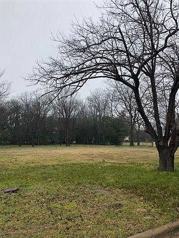 1st image of 4705 Cummings Dr E