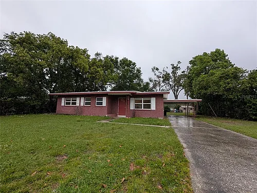 208 Oakwood Dr Photo 1
