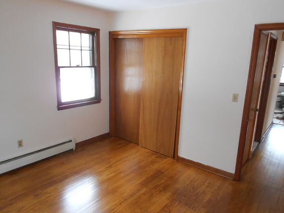 bedroom in 1st floor