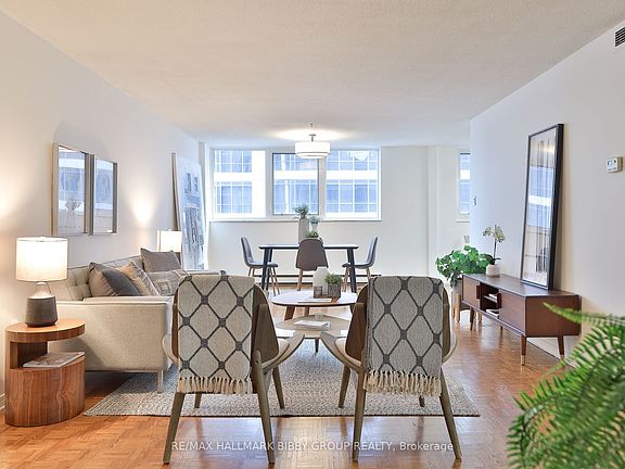 3rd image of 360 Bloor St E #1007