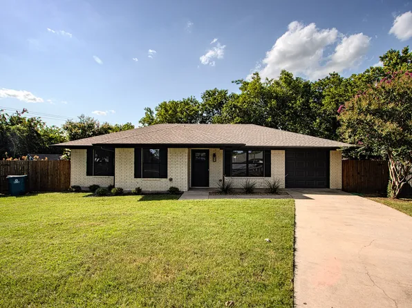 815 Steve Ct, Sanger, TX 76266