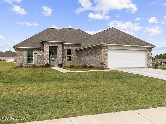 2nd image of 425 Baleigh Way