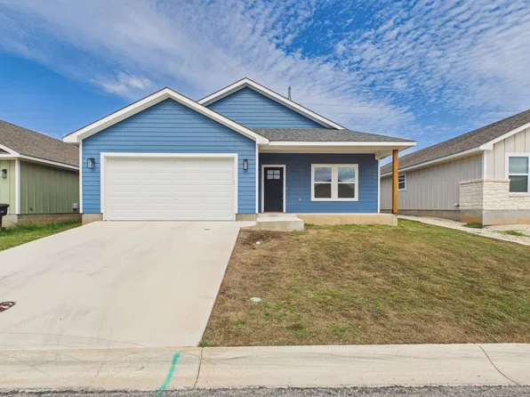 126 Feather Way, Fredericksburg, TX 78624