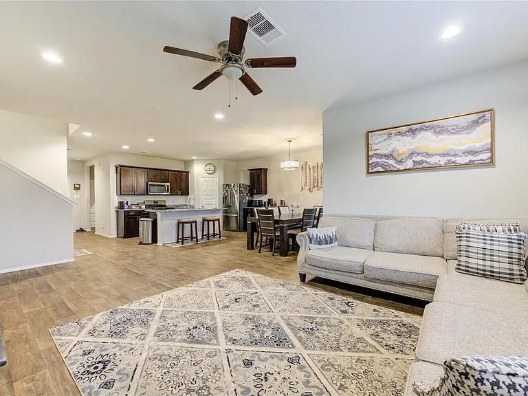 1615 Goose Island Ln — Photo 18