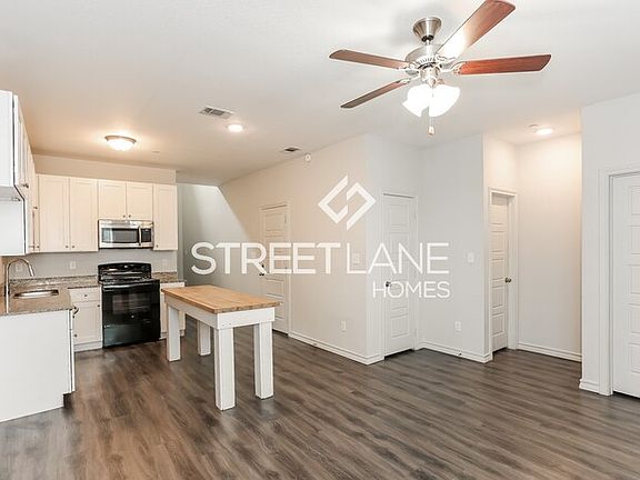 3rd image of 3301 Brambleton Hill Pl