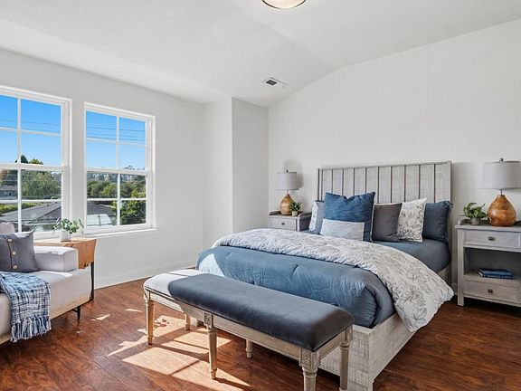 5th image of 252 Cardiff Pl