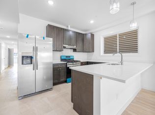 418 11th St FLOOR 3, Union City, NJ 07087