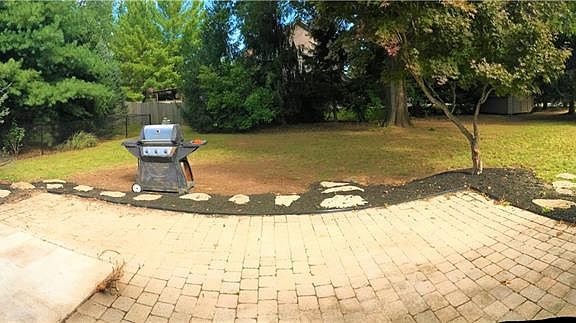 5th image of 5040 Beechwood Cir