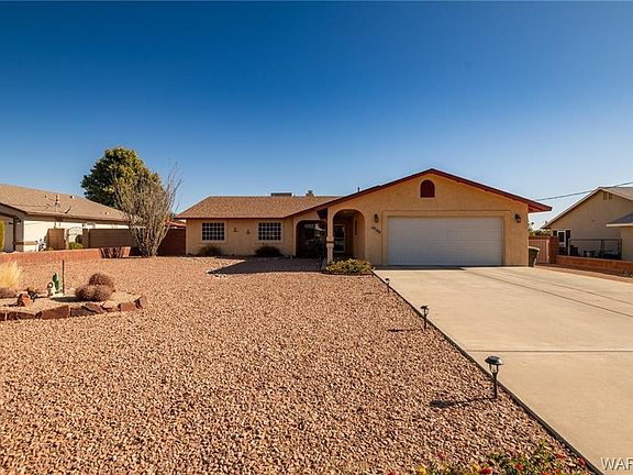 3rd image of 4702 Steinke Dr