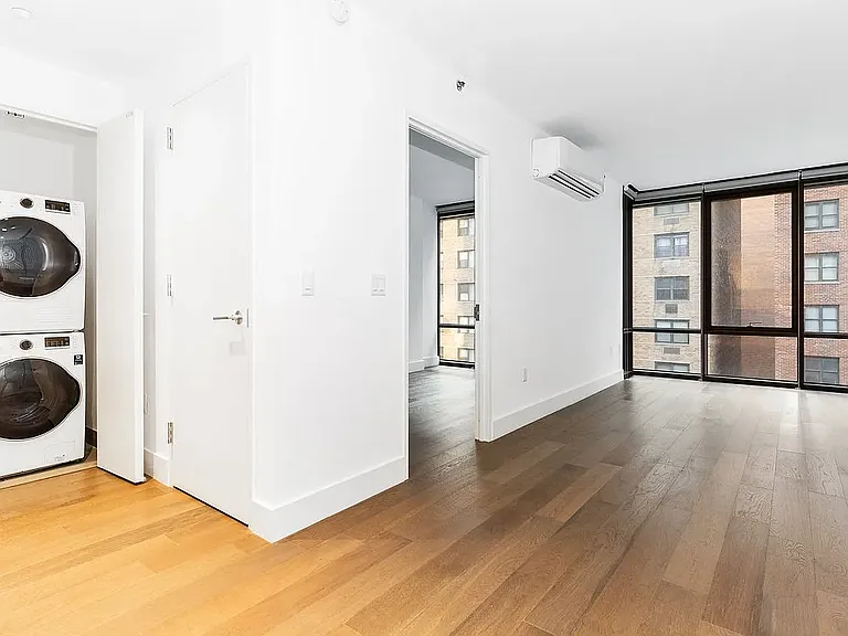 227 Lexington Ave #202 — Photo 4