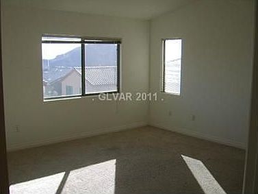 4th image of 4748 Sweeping Glen St