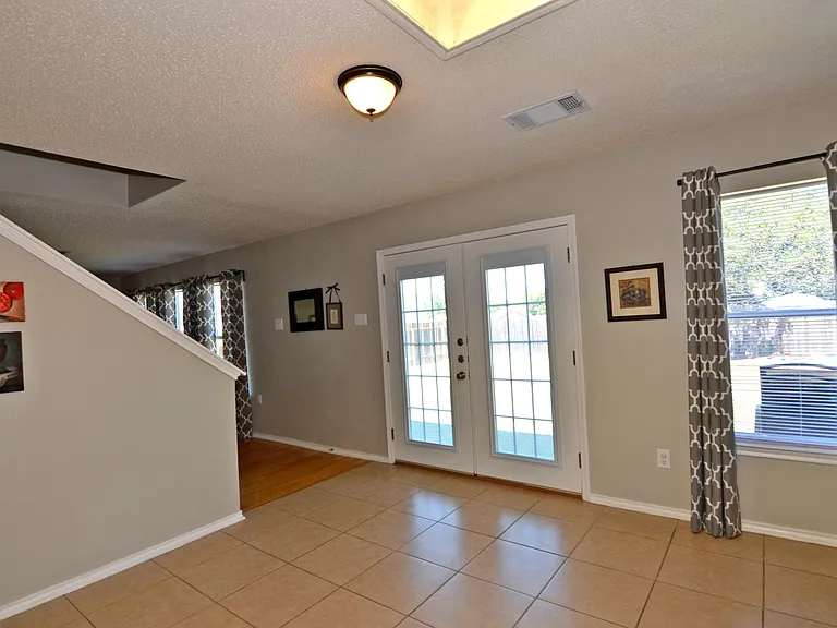 2514 Byfield Dr — Photo 16