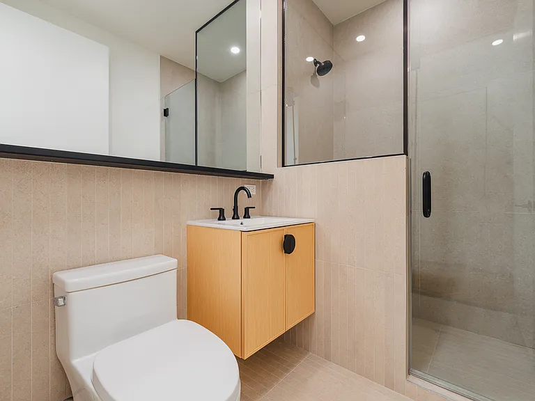 33 Franklin St #235 — Photo 9