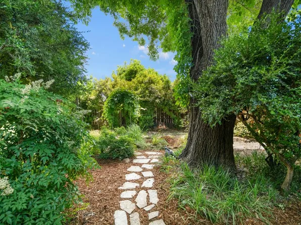 707 Boxwood Rd, Woodland, CA 95695