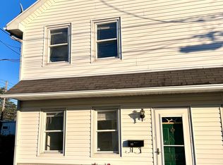 10 E Carroll St #12, Saint Clair, PA 17970