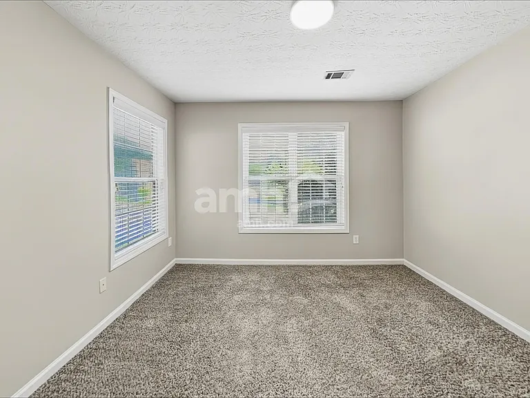 834 Glen Abbey Dr — Photo 15