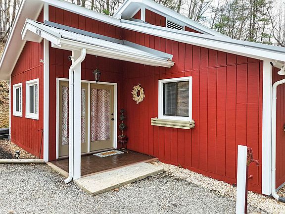 3rd image of 4828 Clarks Ferry Rd