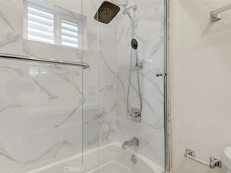 6954 Jellico Ave — Photo 42
