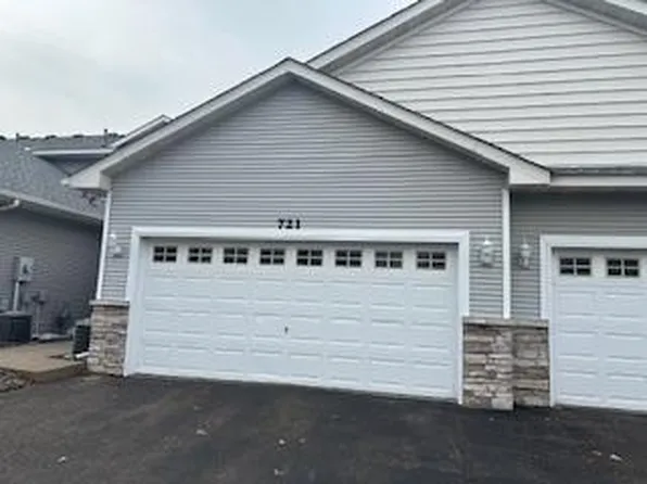 721 Park Brook Rd NW #721, Isanti, MN 55040