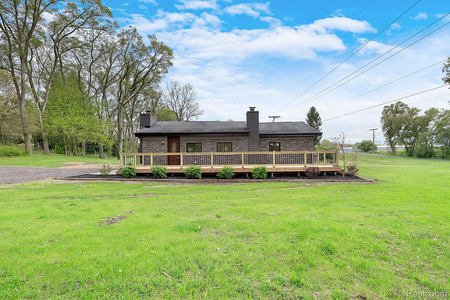 8760 Hyne Rd photo 1