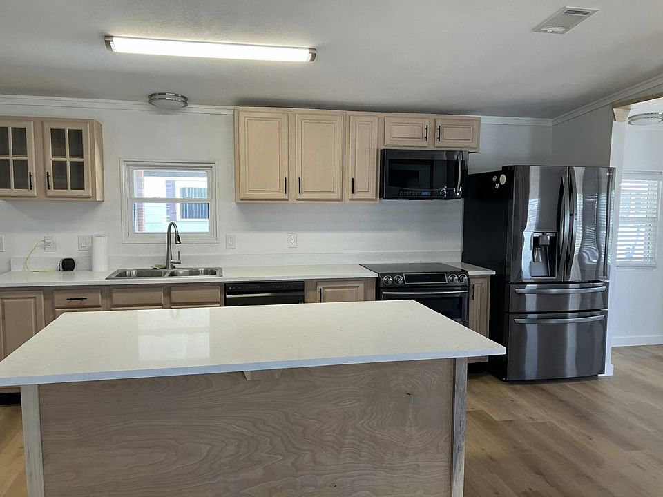1st image of 26405 Lexington Dr #201
