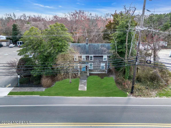 327 Mantoloking Road, Brick, NJ 08723