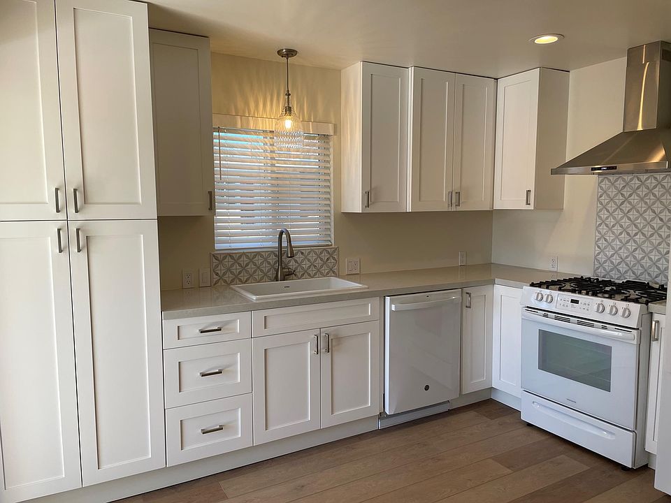 1st image of 1615 Garden St #B