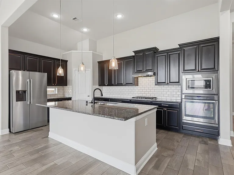 5215 Baroness Ln — Photo 6