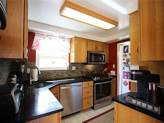 4th image of 4239 Finleyville Elrama Rd