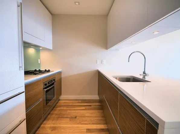 555 West 59th Street image 1 of 11