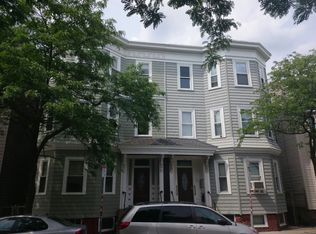 688 E 6th St, South Boston, MA 02127