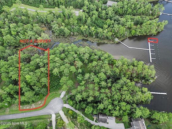 2nd image of 123 Queen Annes Court LOT 12