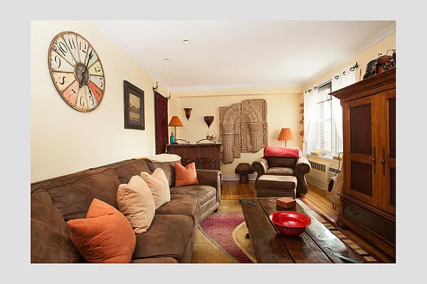 Sold by Stribling | media 28