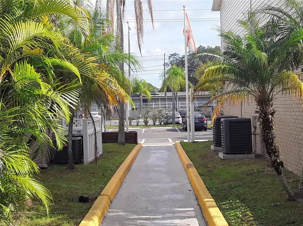 7210 N Manhattan Ave APT 123, Tampa, FL 33614