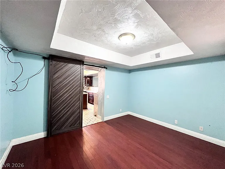 5009 Mesa View Dr — Photo 4