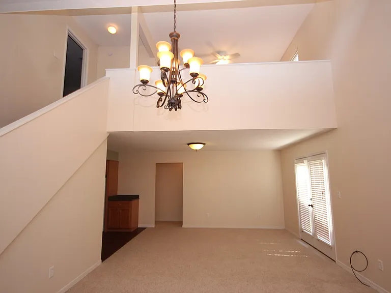 3528 Parkwood Ave — Photo 2