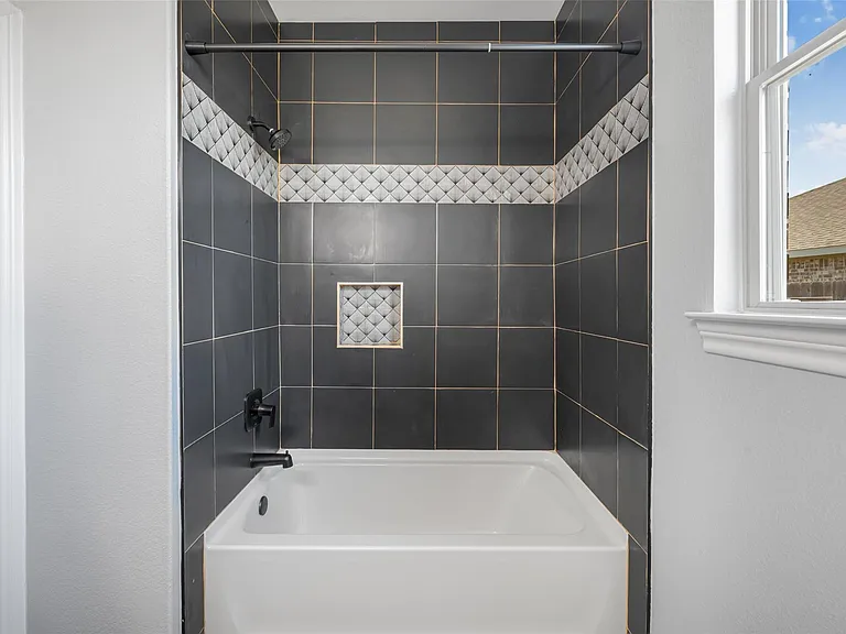 11631 Darby Chase Trl — Photo 17