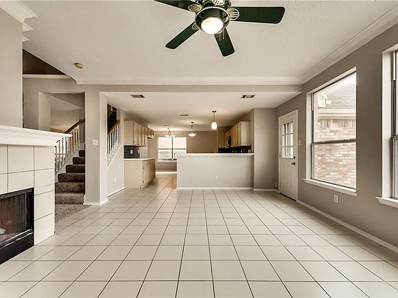 4th image of 717 Waterwood Ln