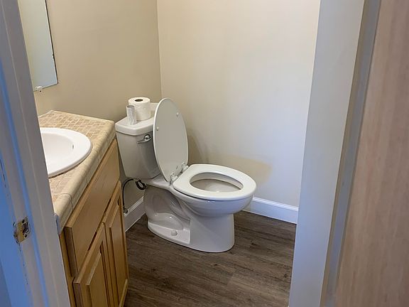 5th image of 3119 Coastal Hwy APT C