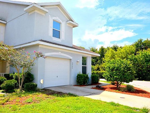 3rd image of 9905 Carlsdale Dr