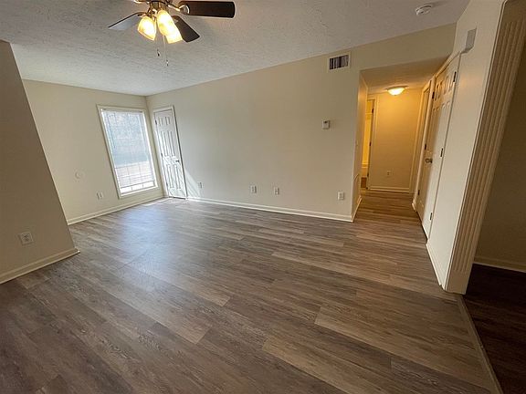 3rd image of 187-243 Fugate Ln