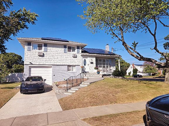 3rd image of 19 7th Ave