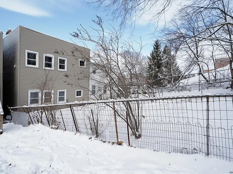 53 Oakwood Ave #A — Photo 14